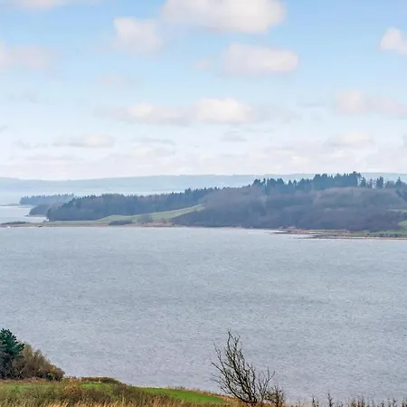 Дом отдыха In With Wifi *